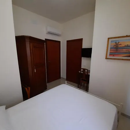 Kantune Oda ve Kahvaltı Trapani