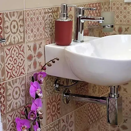 Bed & Breakfast Kantune 4*